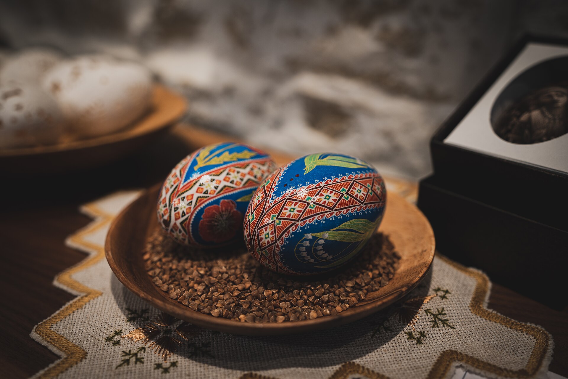 Pysanky, œufs de Pâques ukrainiens décorés à la cire