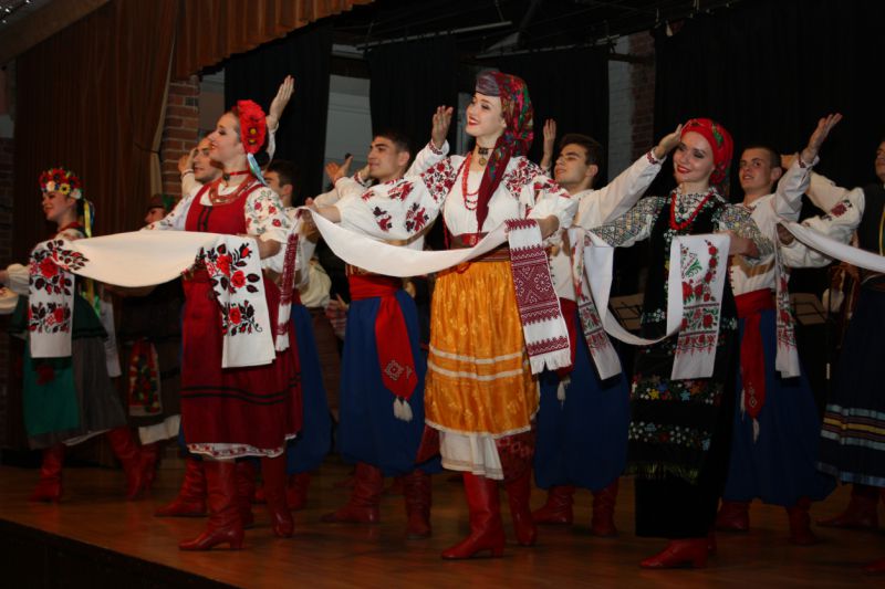 Spectacle de danses ukrainiennes Kanivtchanka